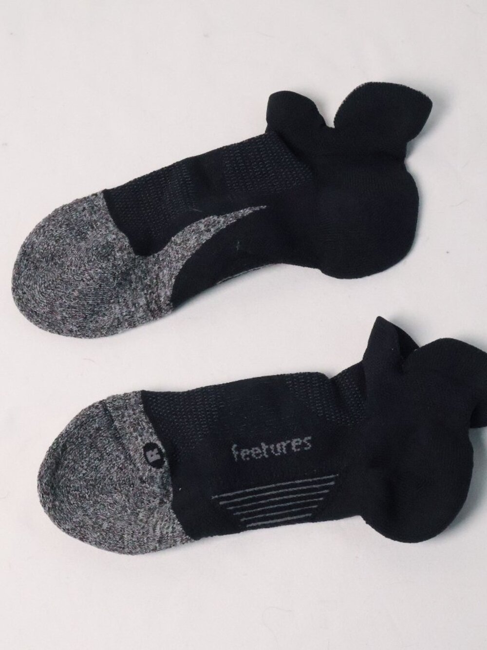 Feetures Ankle Socks Cushioned Black [Size M]